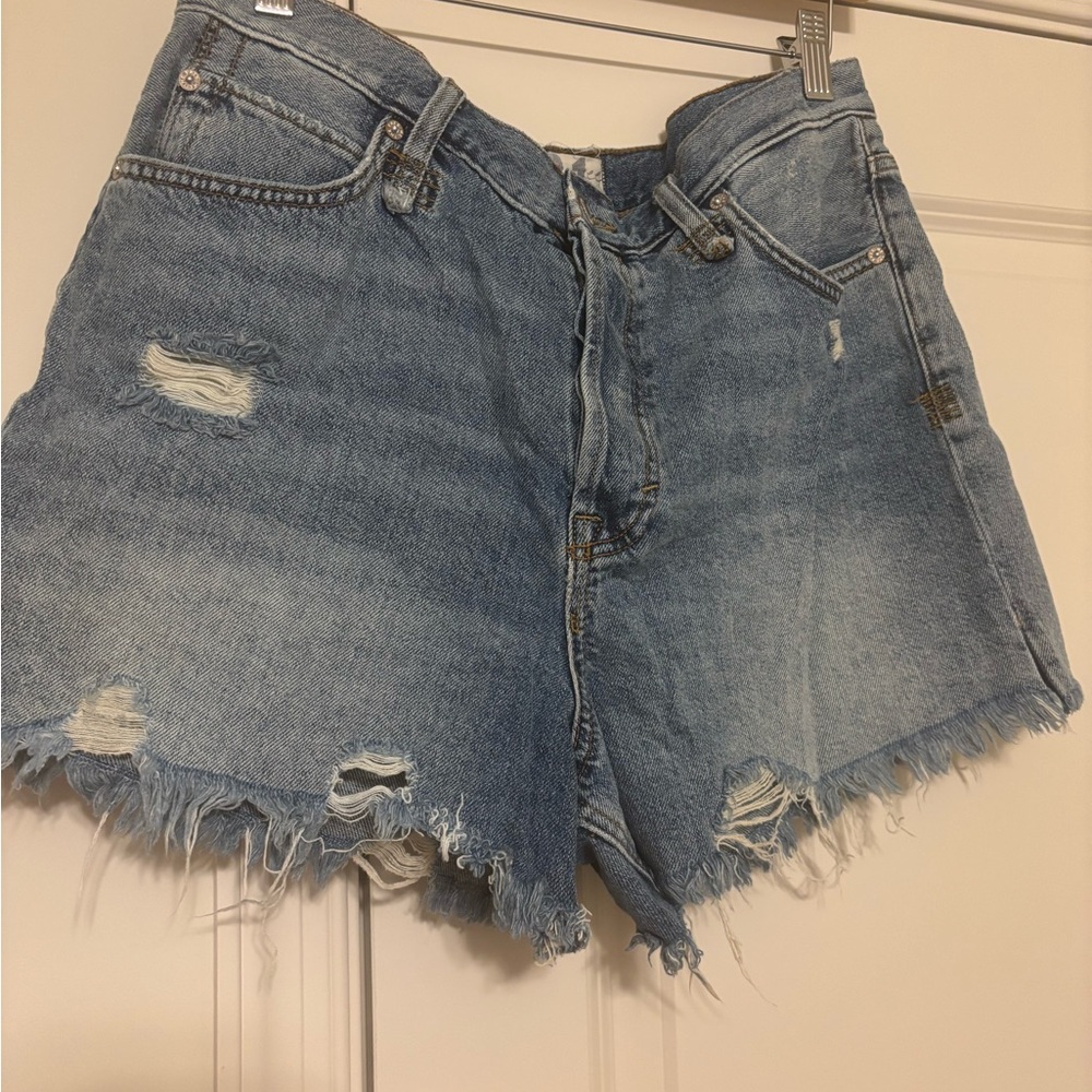 We The Free Blue Jean Shorts Distressed Raw Hem- EUC